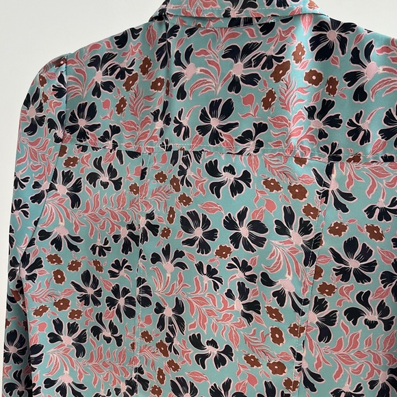 Pleaser Women's Floral Button-Down Shirt - Multicolor - Picture 6 of 6